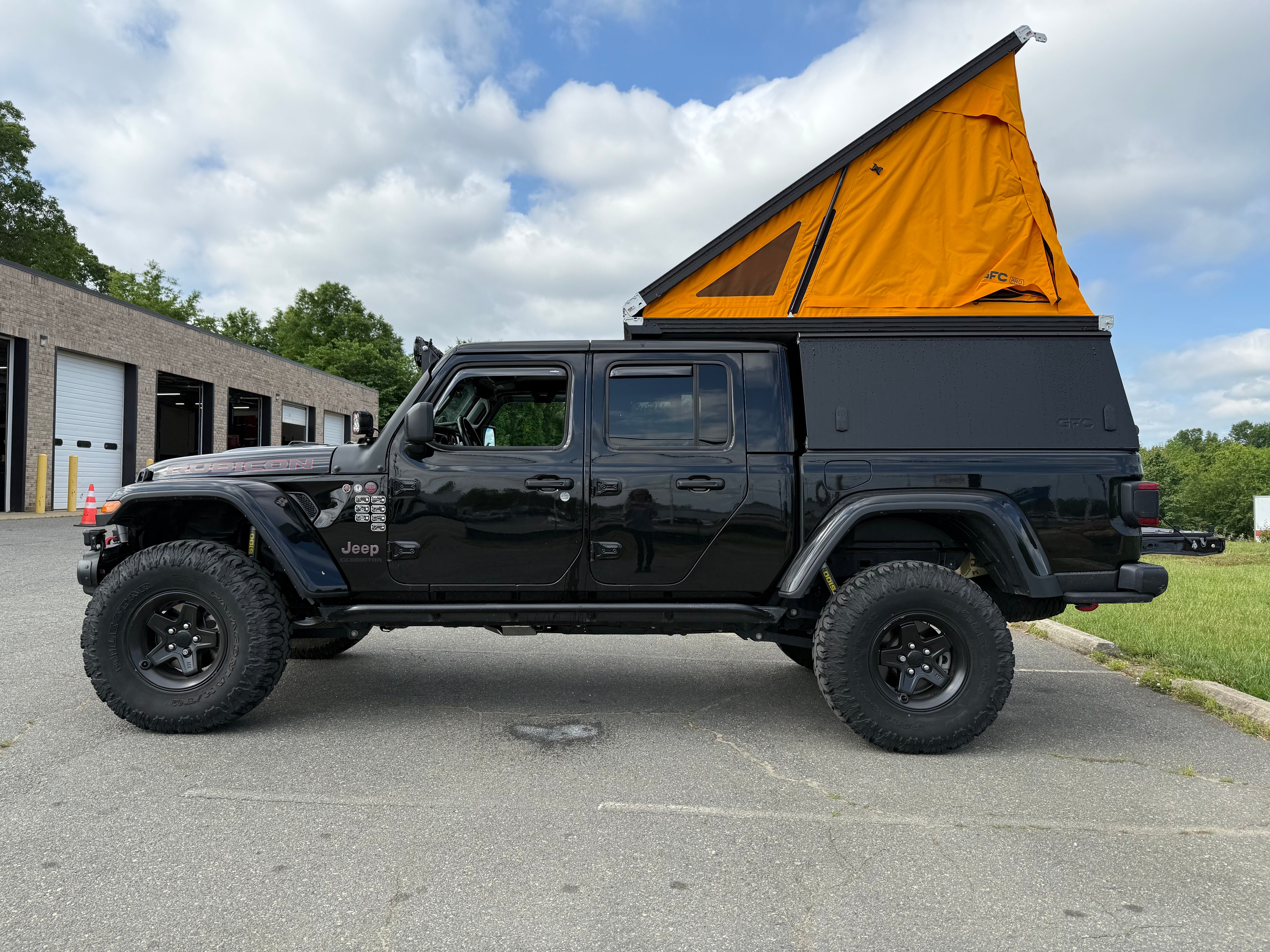 How to Set Up Camp With Jeep Gladiator Tips: Ultimate Guide