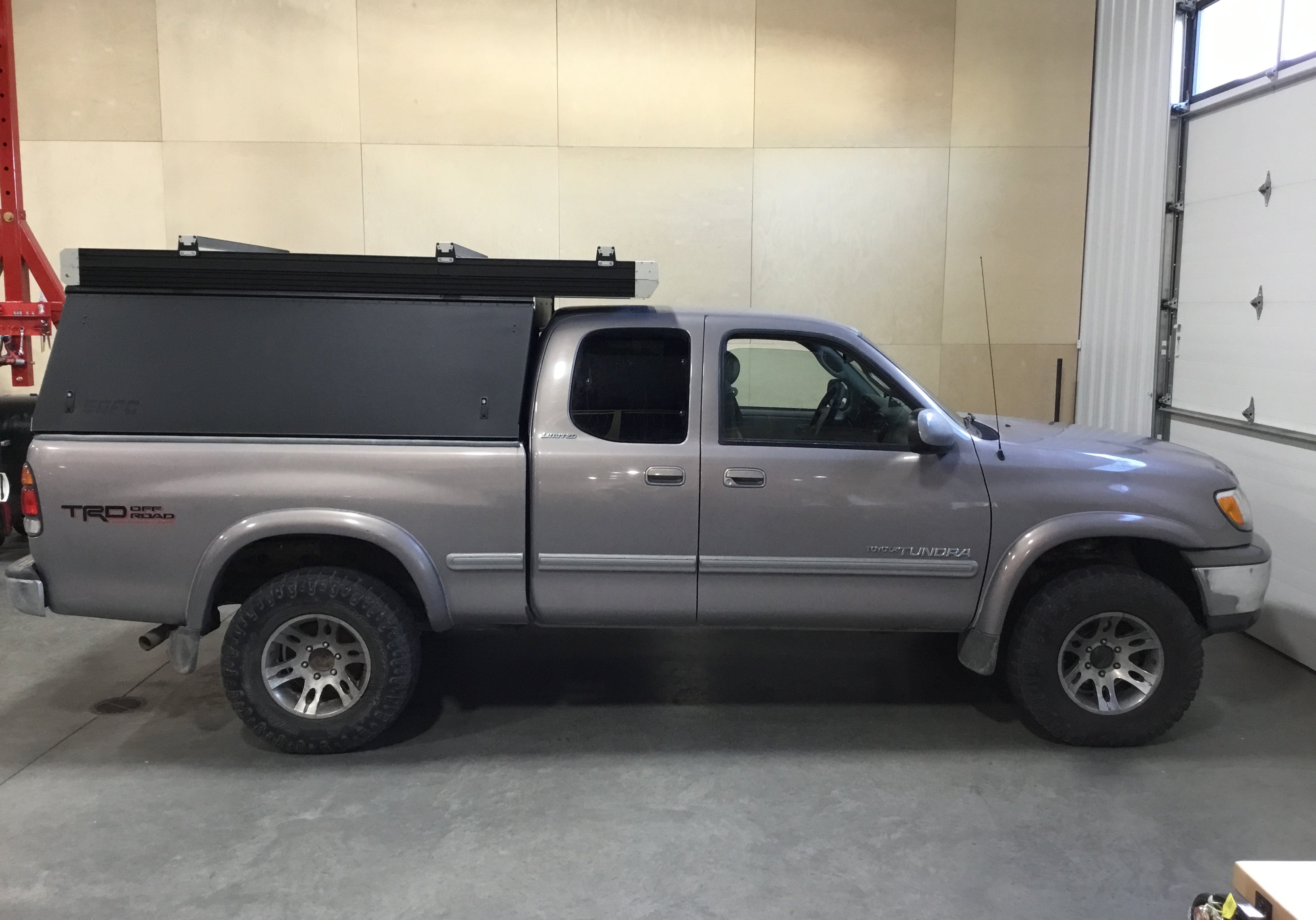 2002 Toyota Tundra Camper - Build #1269