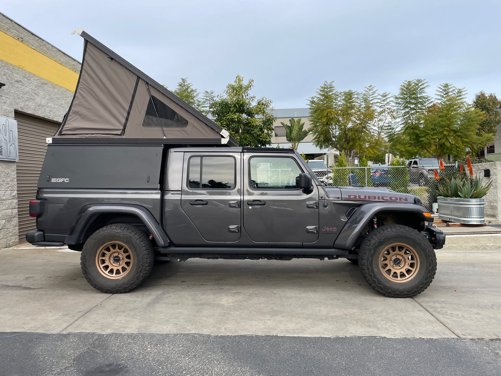 Jeep gladiator shop camper shell