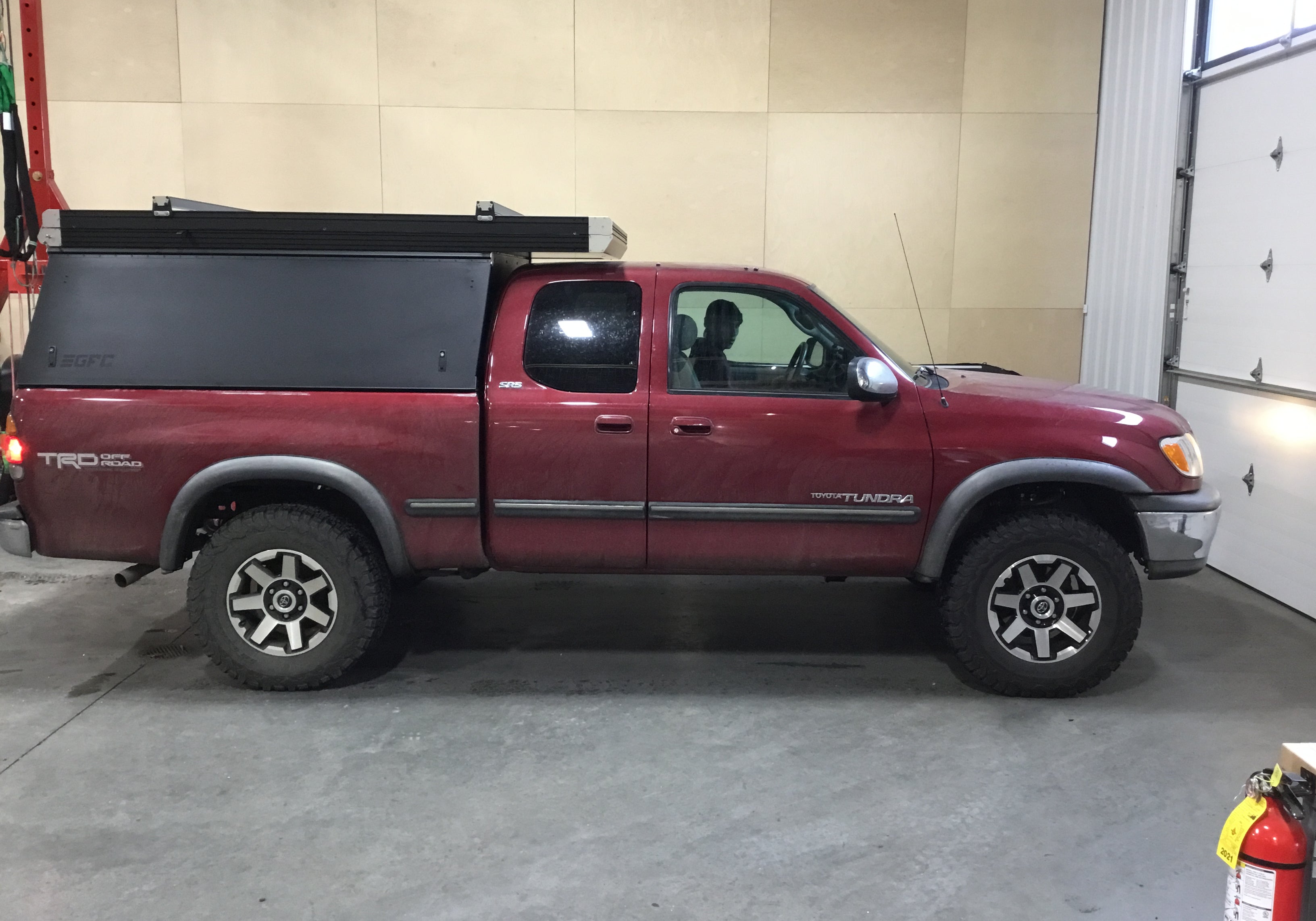 2000 Toyota Tundra Camper - Build #2416