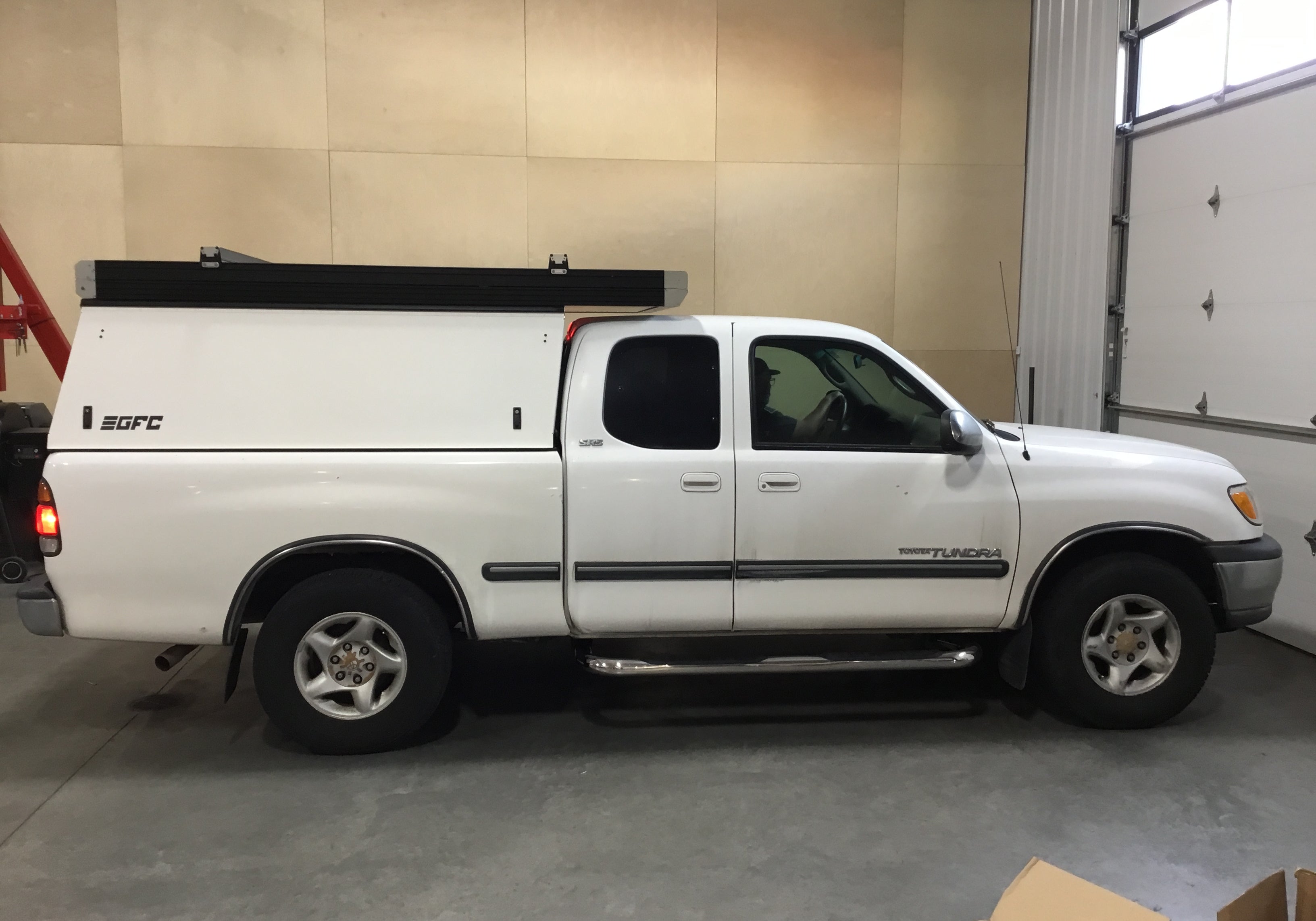 2000 Toyota Tundra Camper - Build #1997