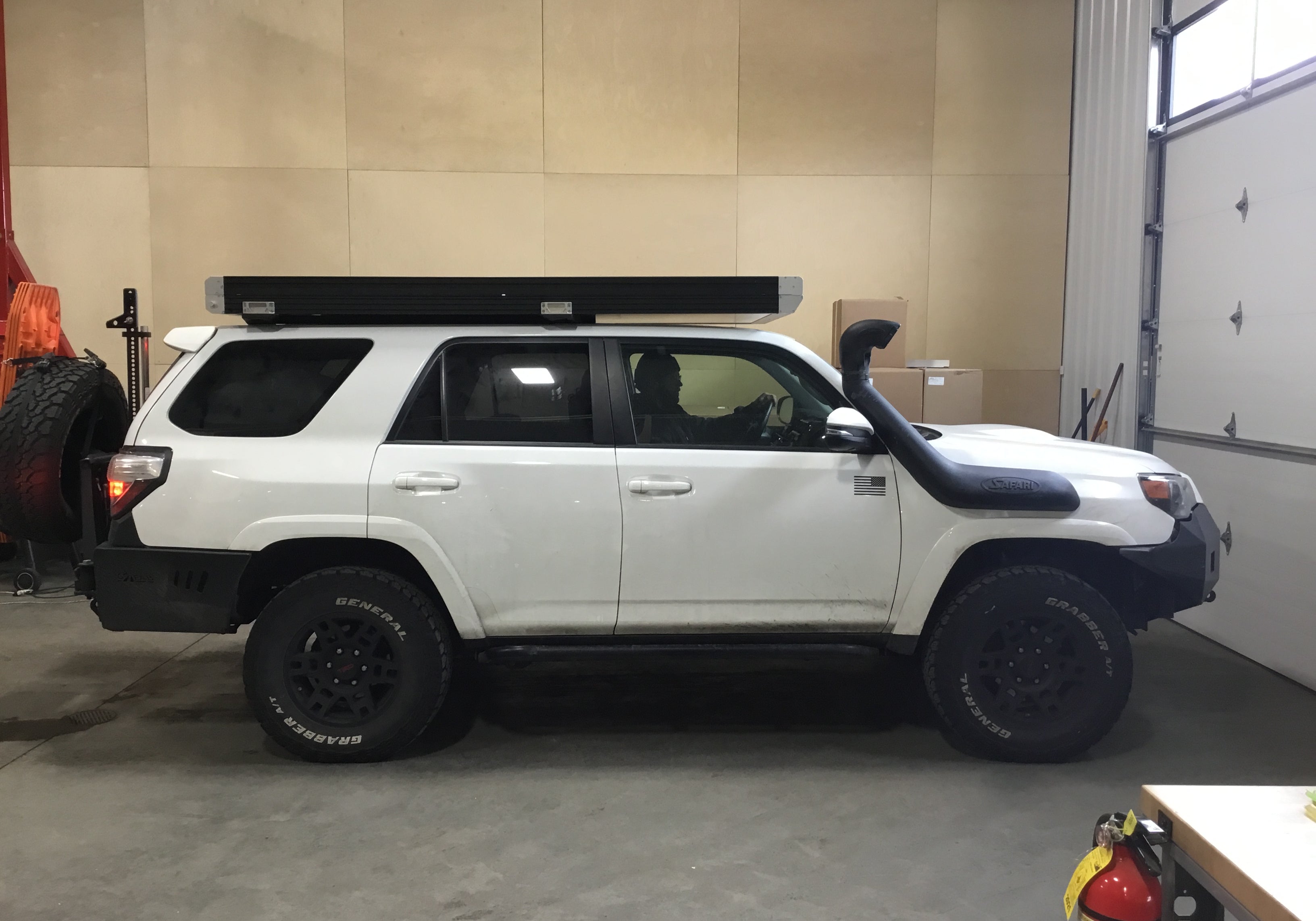 2016 Toyota 4Runner Rooftop Tent (RTT) - Build #459