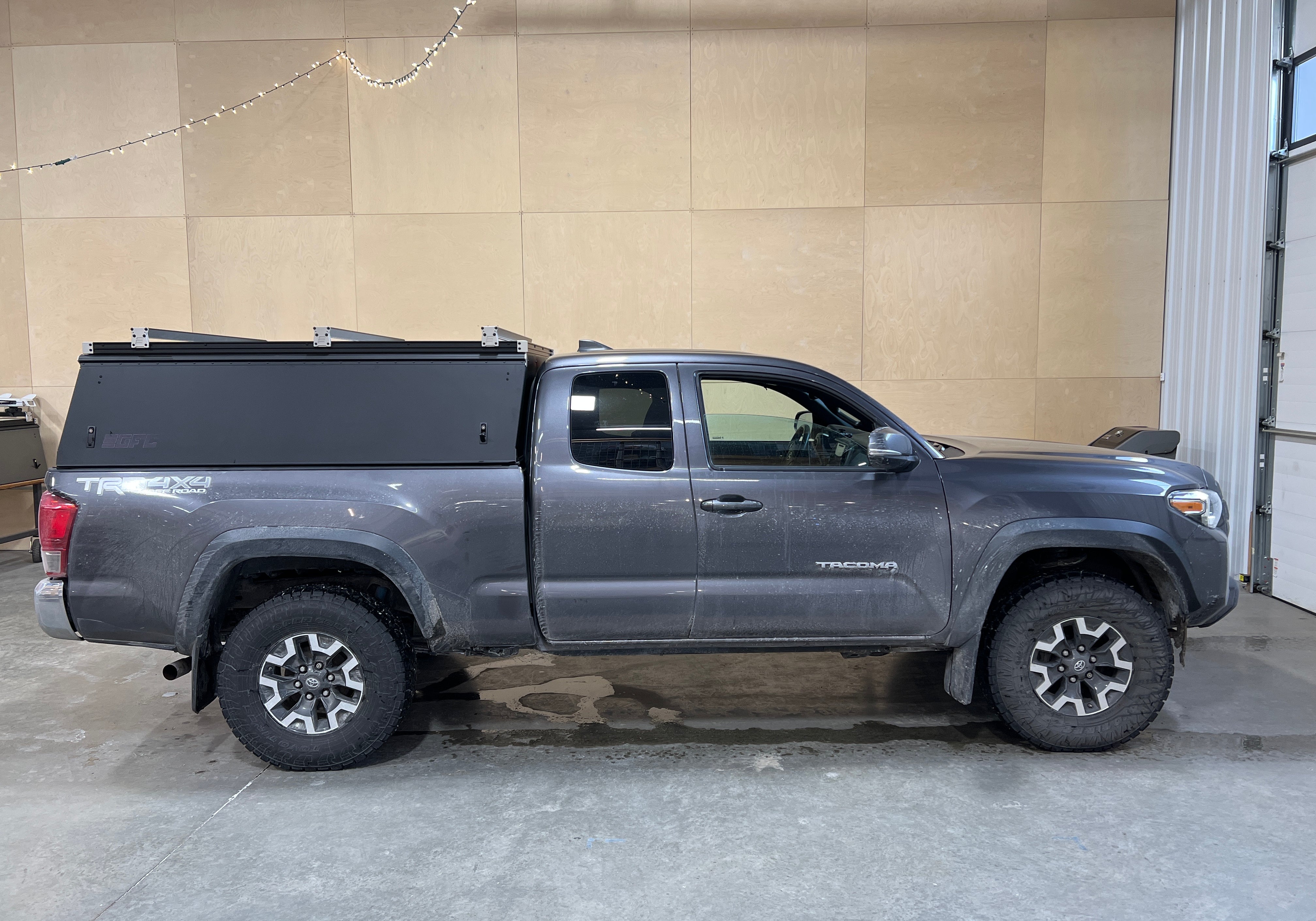 2017 Toyota Tacoma Topper - Build #165