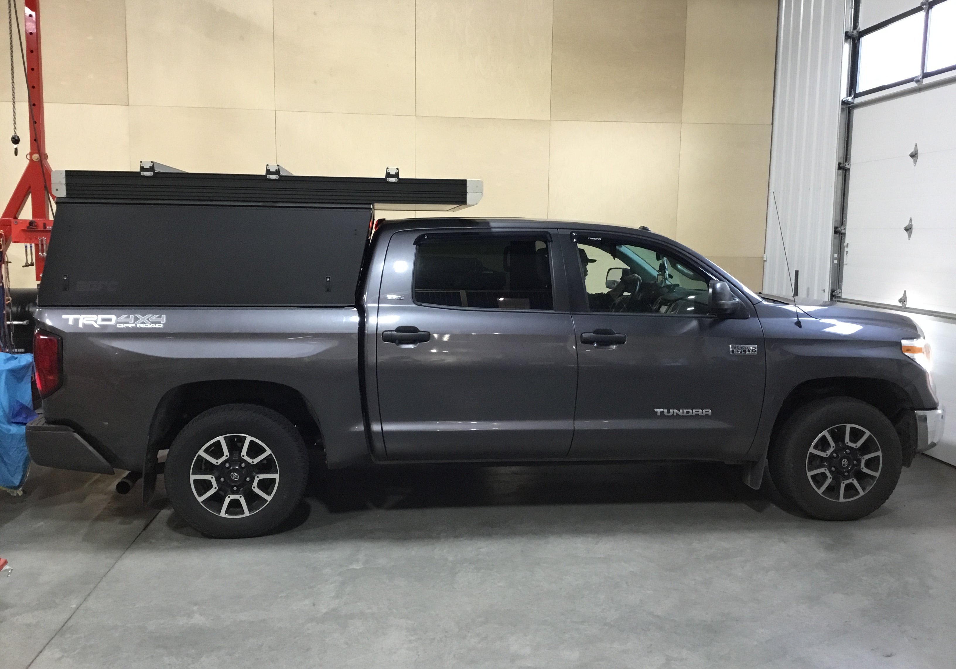 Toyota Tundra-