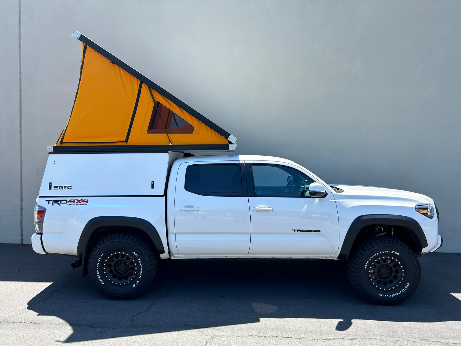 Toyota tacoma camper clearance tent