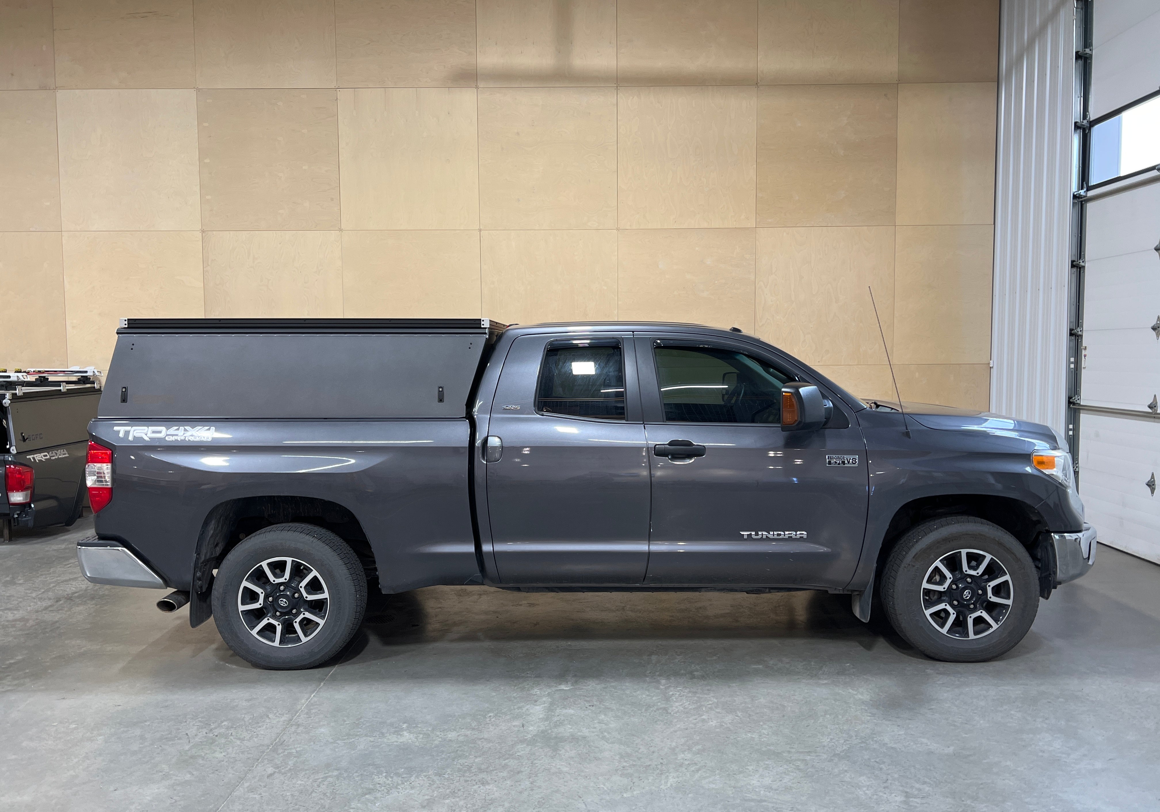 2015 Toyota Tundra Topper - Build #308
