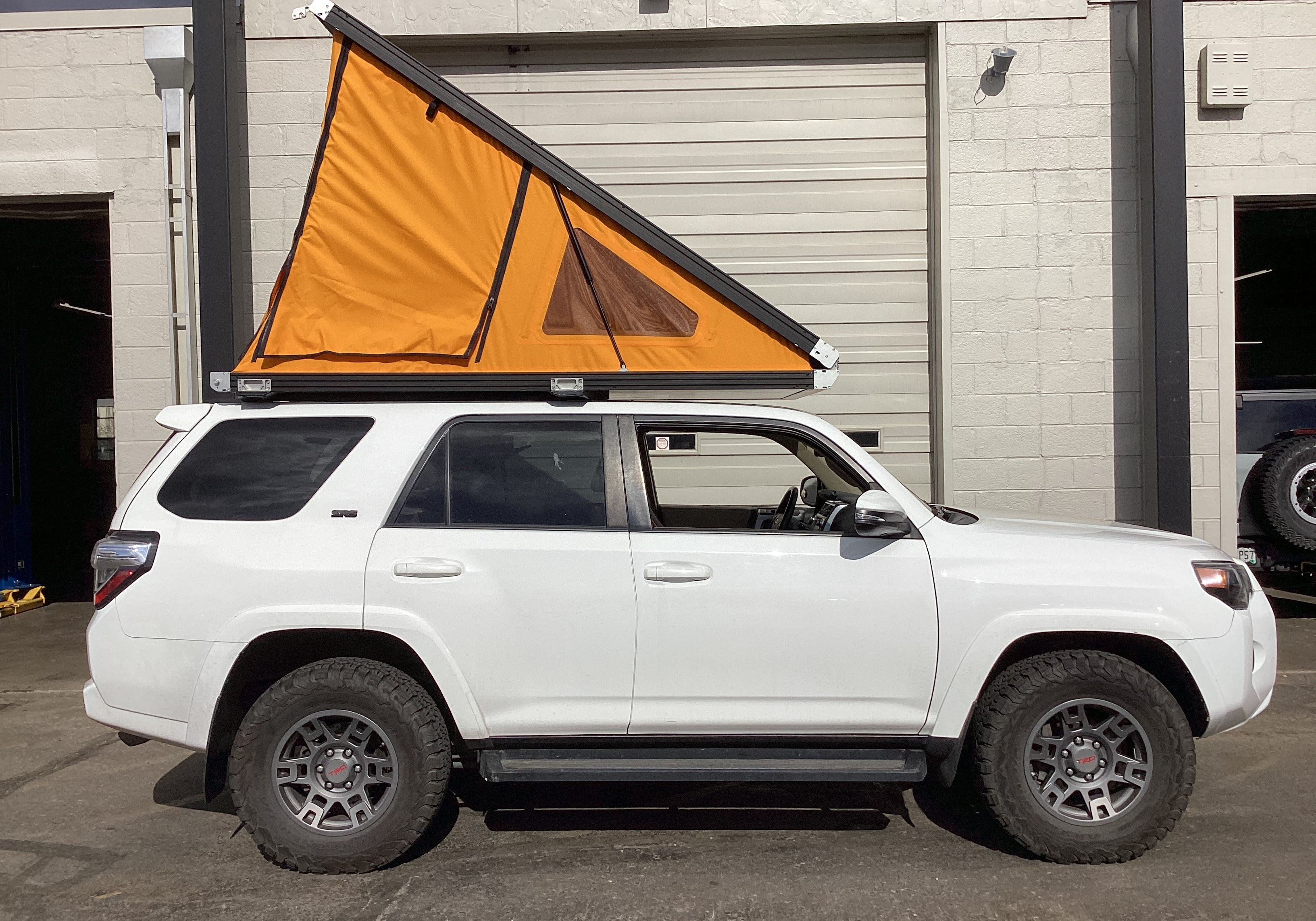 2014 Toyota 4Runner Rooftop Tent (RTT) - Build #844