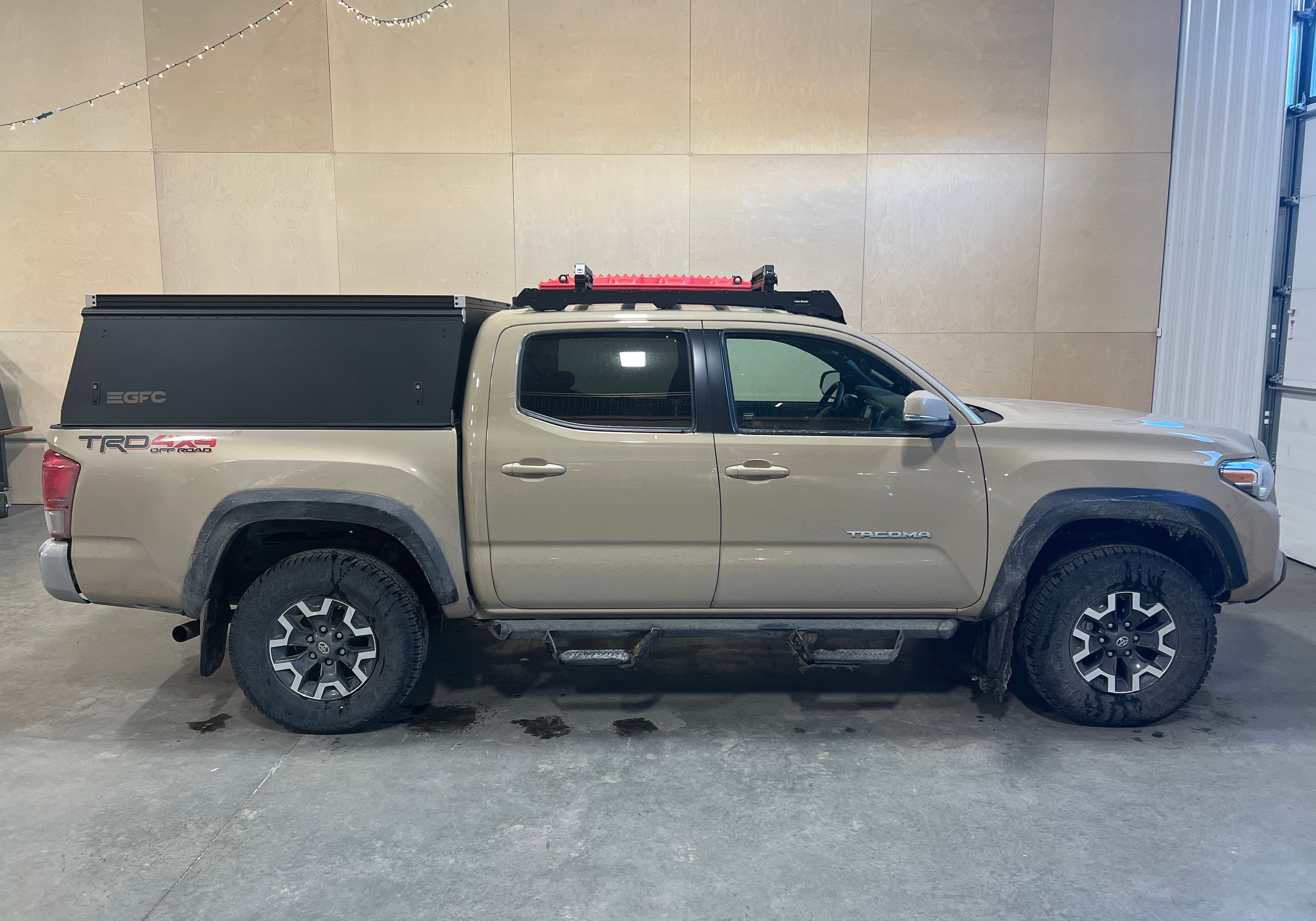 2017 Toyota Tacoma Topper - Build #220