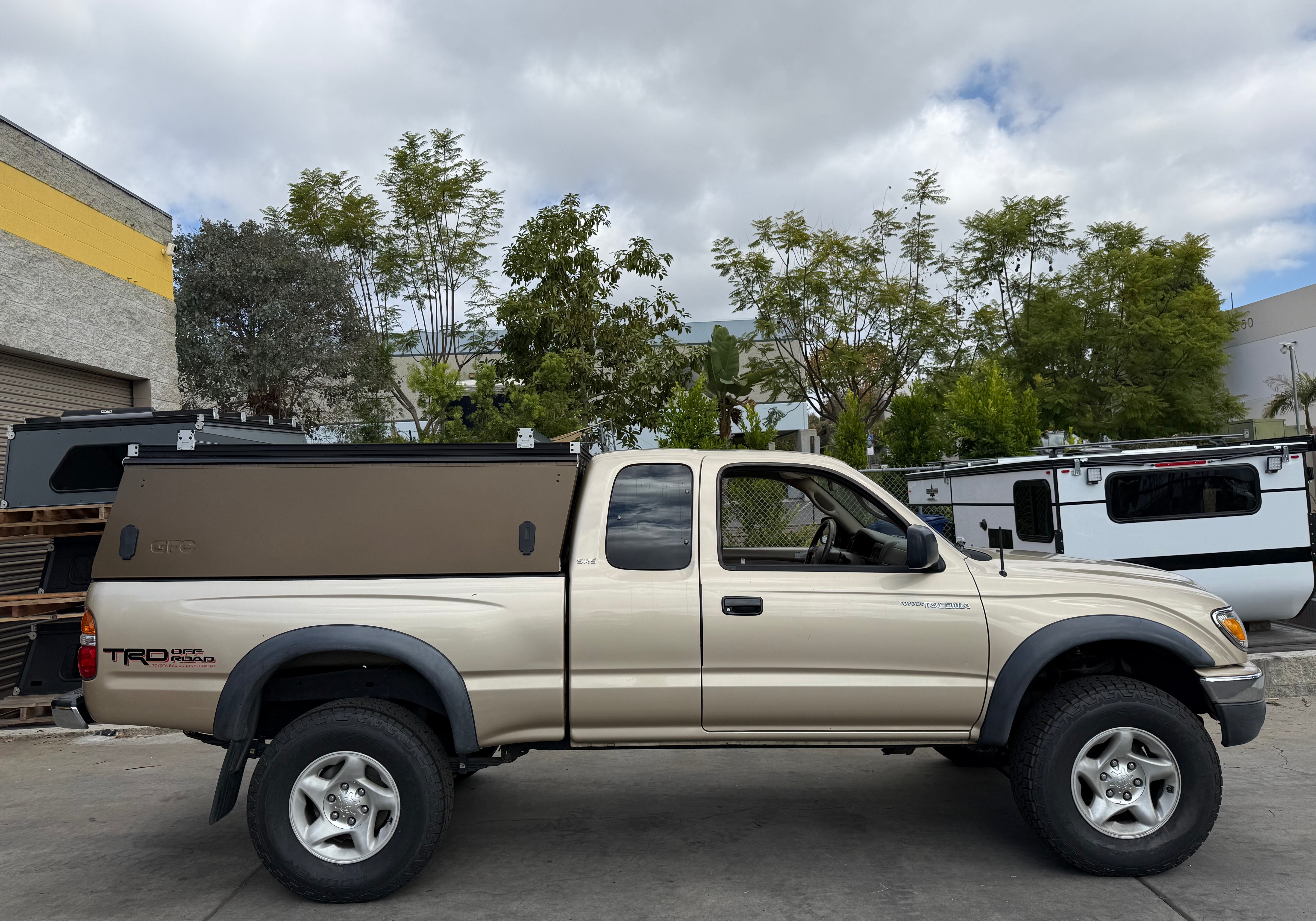2001 Toyota Tacoma Topper - Build #1076