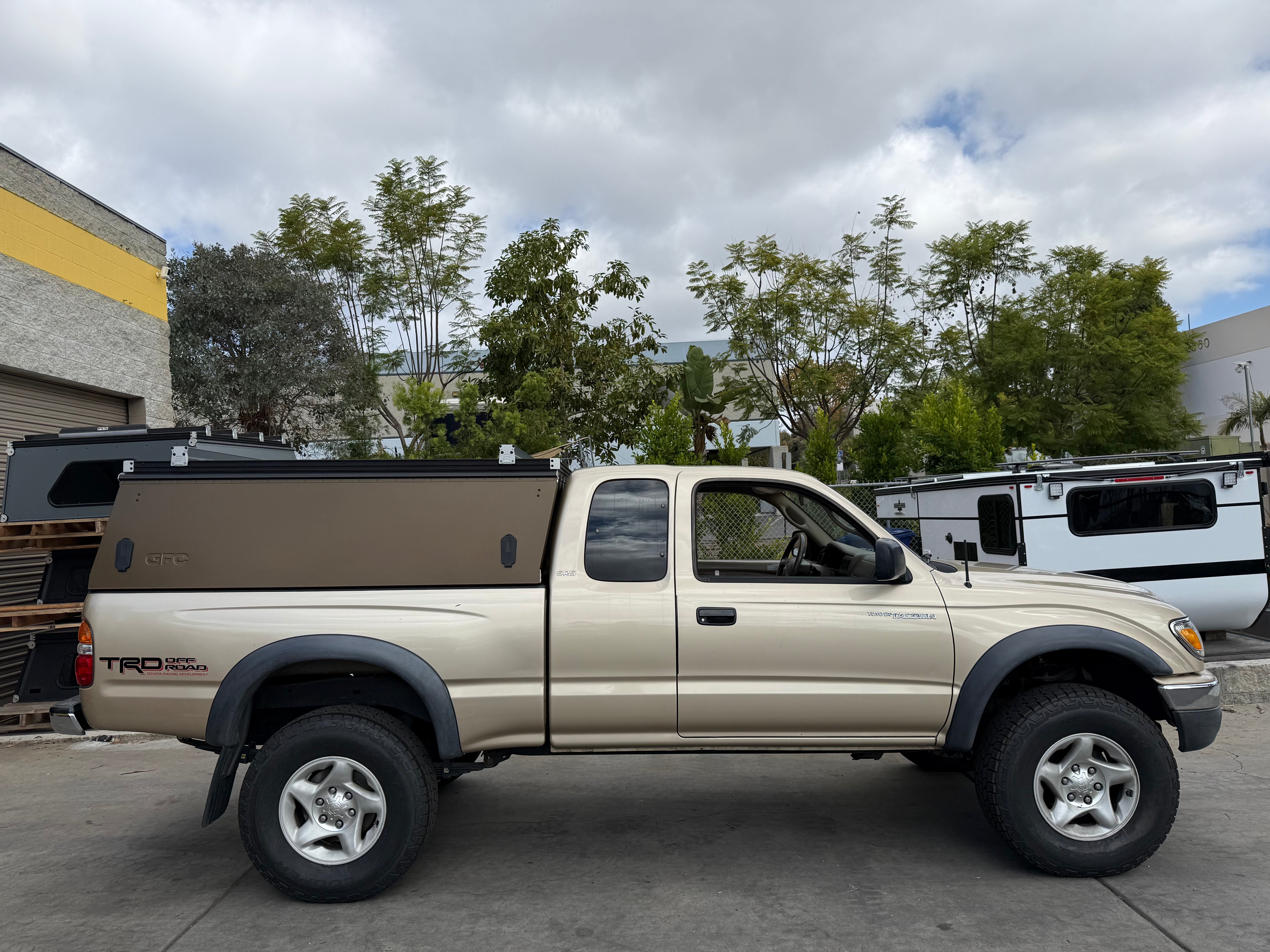 2001 Toyota Tacoma Topper - Build #1076