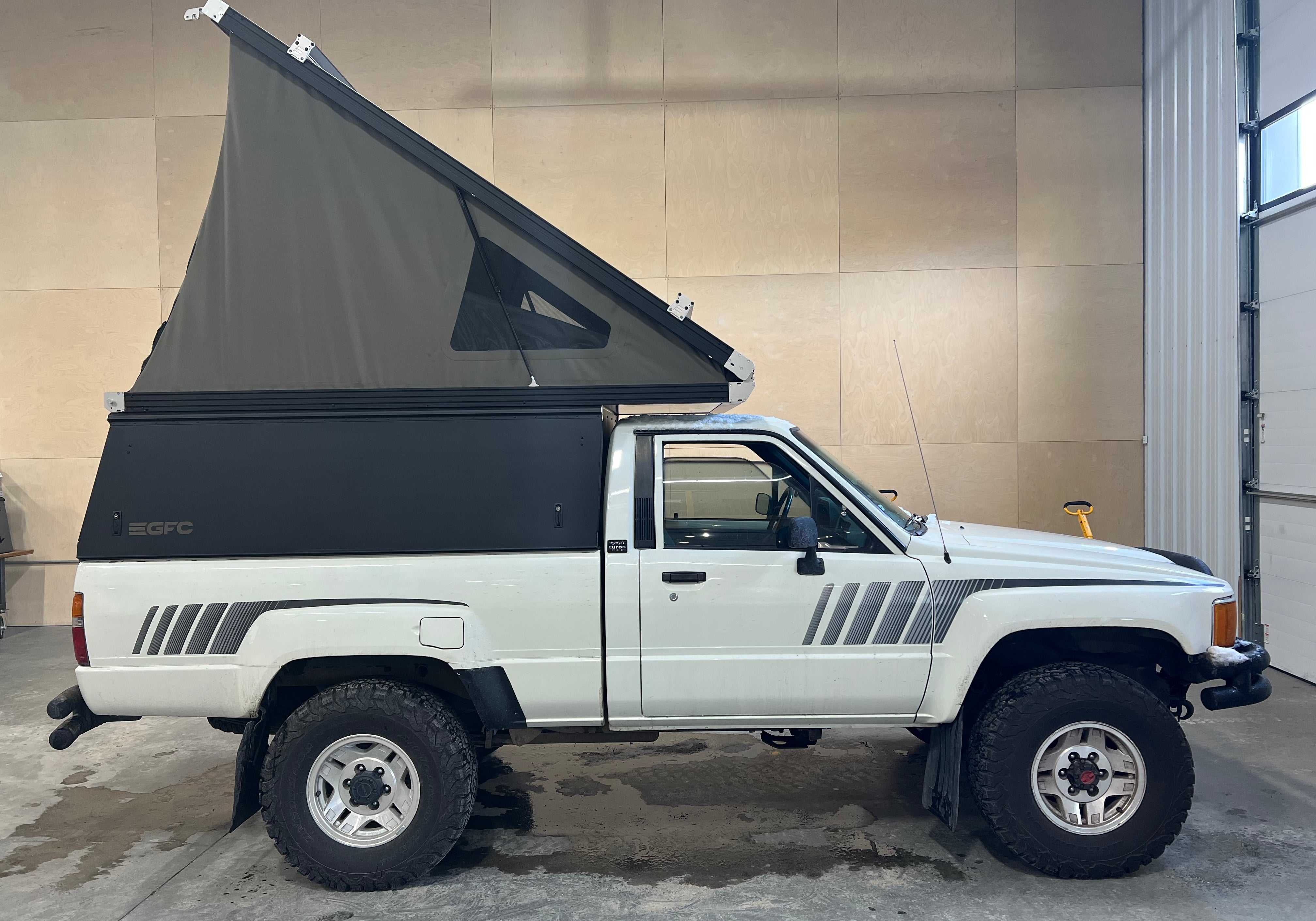 1987 Toyota Pickup Camper - Build #4652