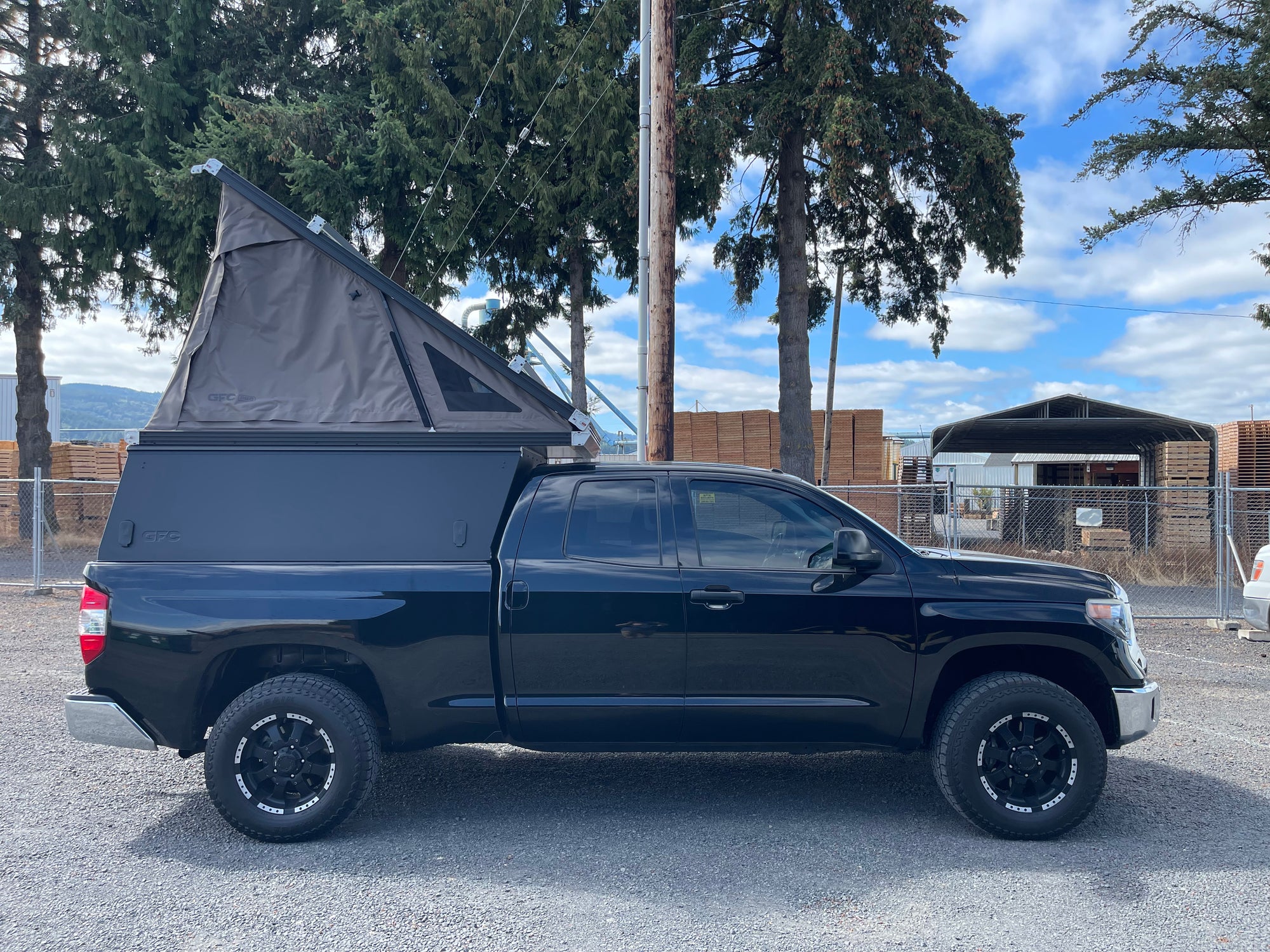 2015 Toyota Tundra Camper - Build #6521