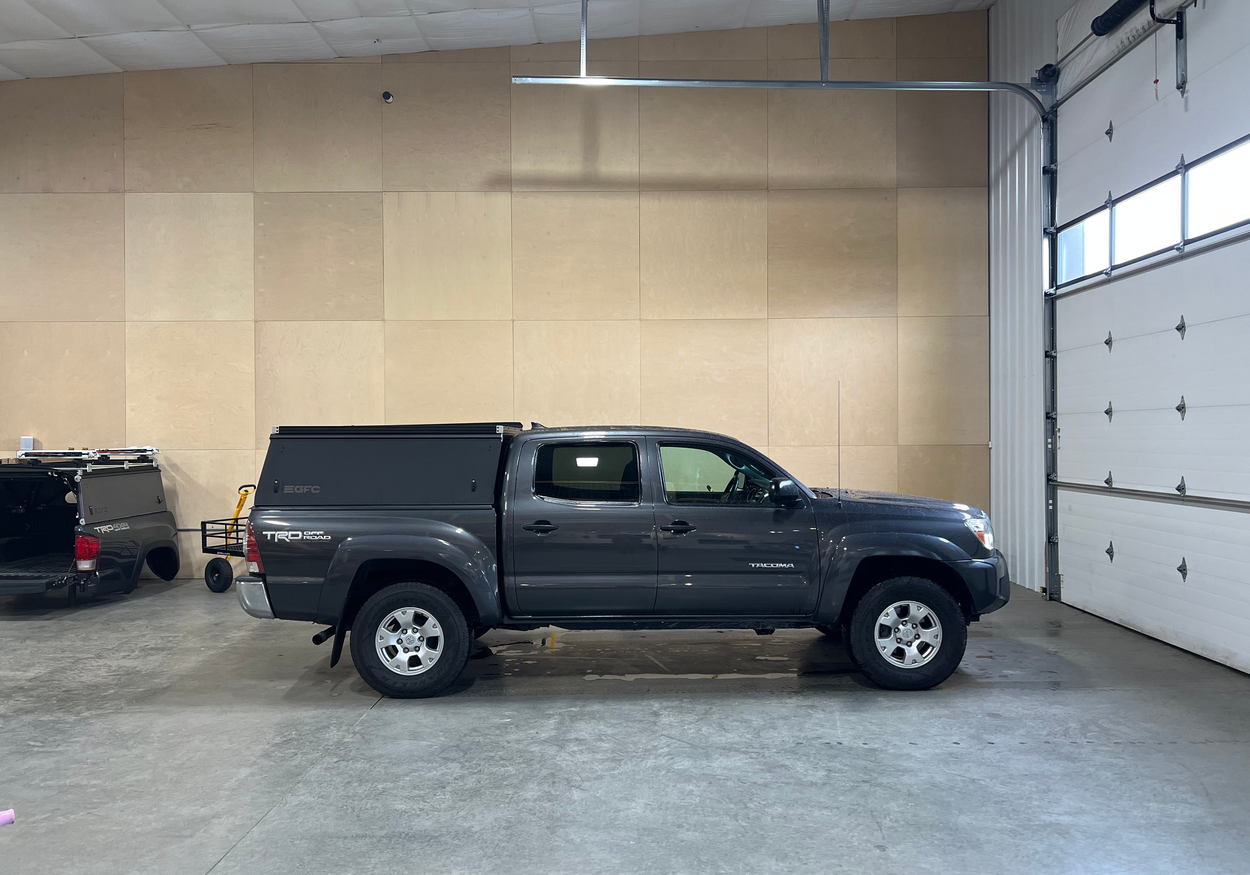 2012 Toyota Tacoma Topper - Build #202