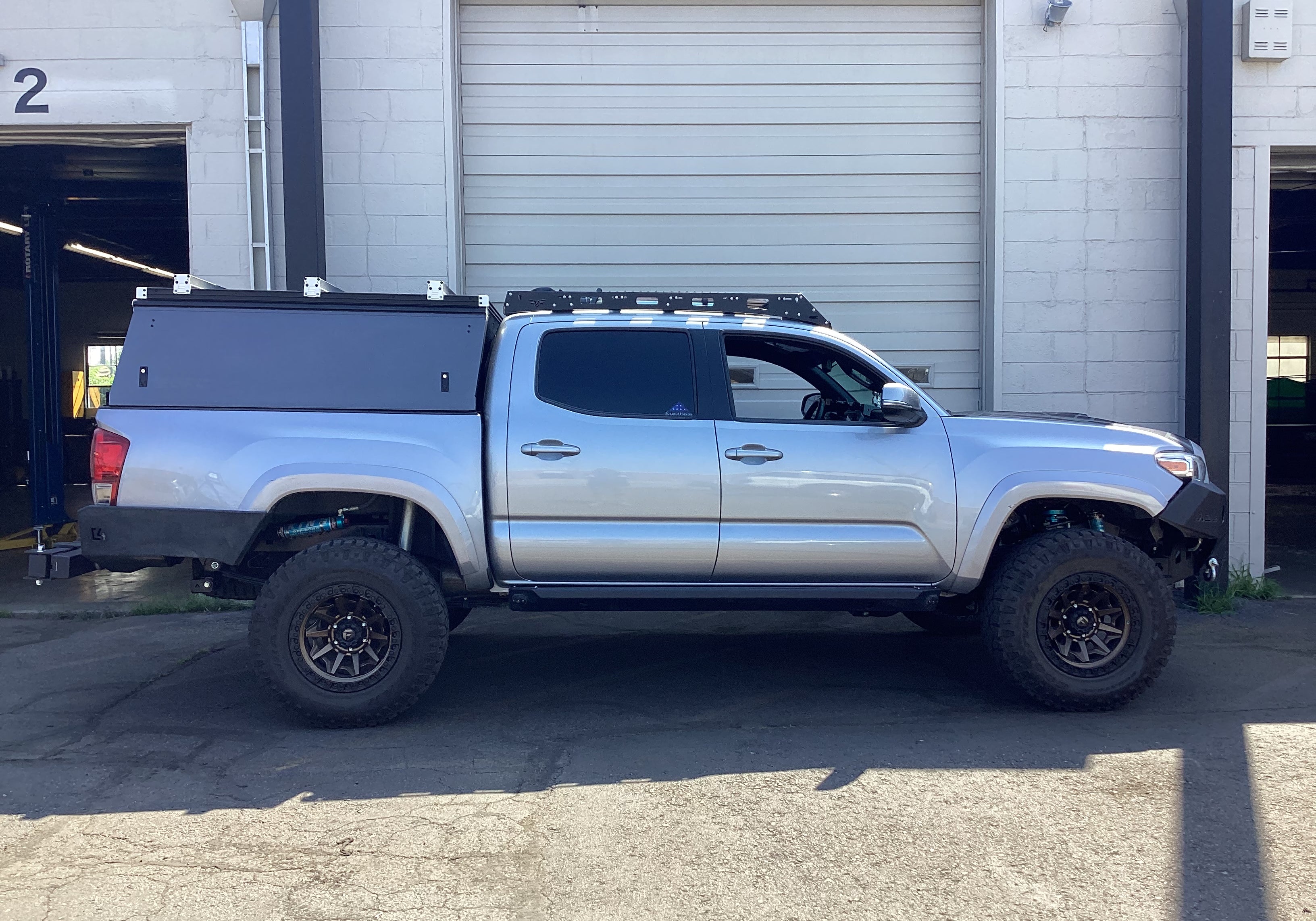 2016 Toyota Tacoma Topper - Build #320