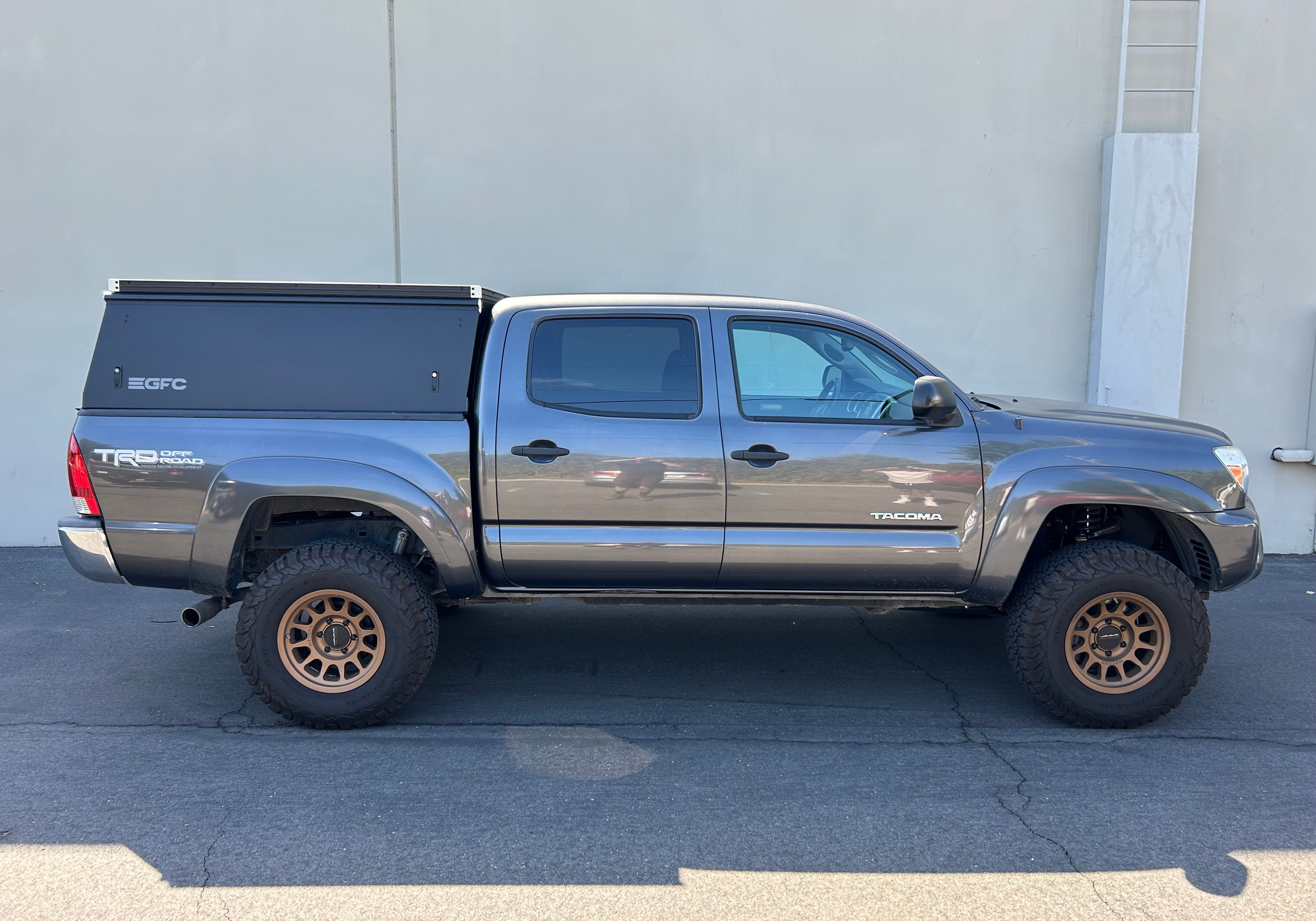 2015 Toyota Tacoma Topper - Build #396