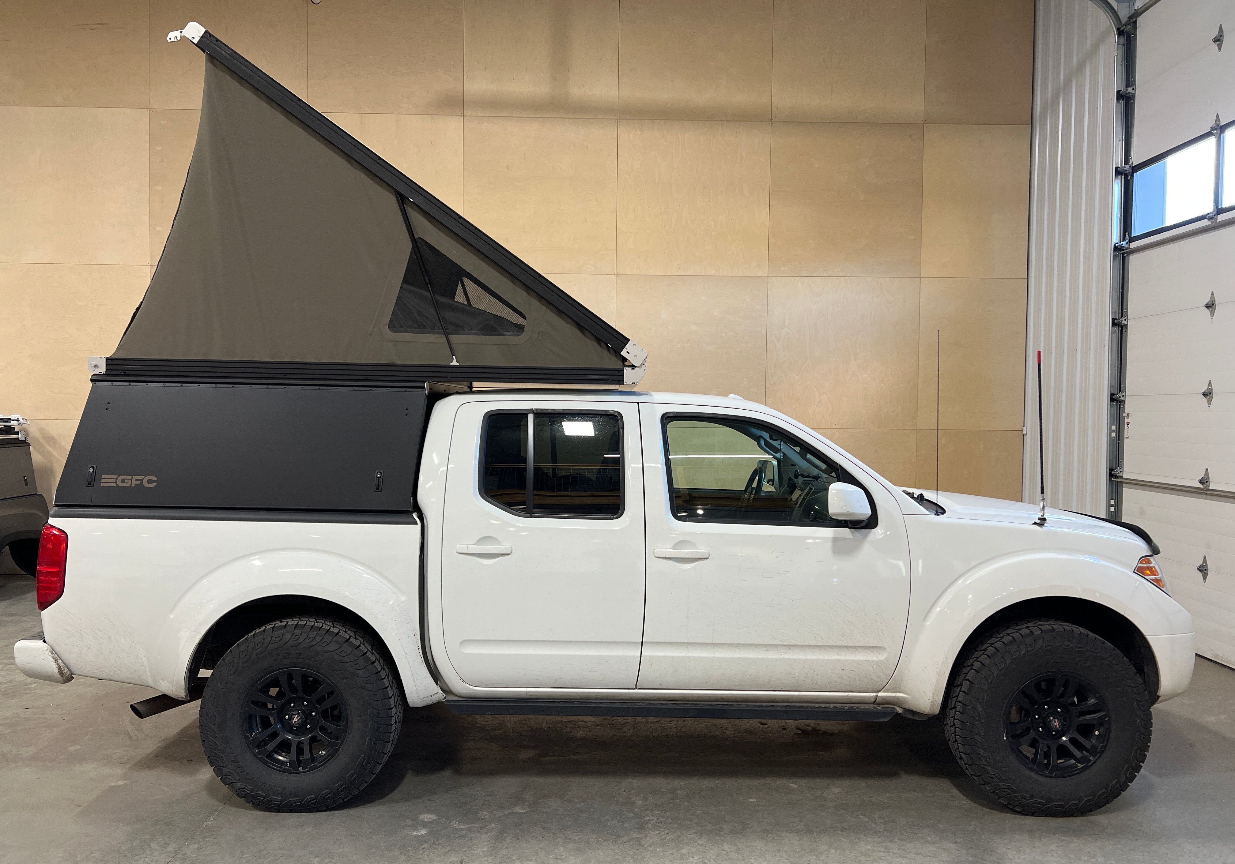 2013 Nissan Frontier Camper - Build #5039
