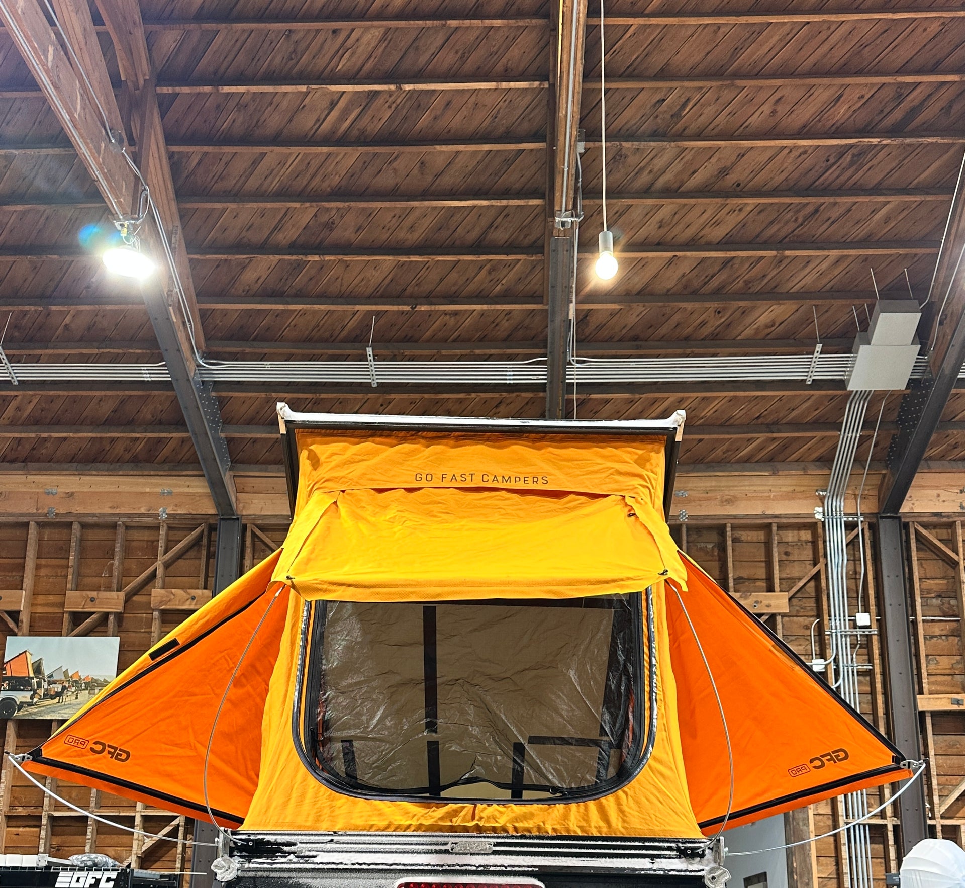 Pro Tent Door Prop Kit – Klappdach-Dachzelt kaufen bei Rooftop Tents Europe