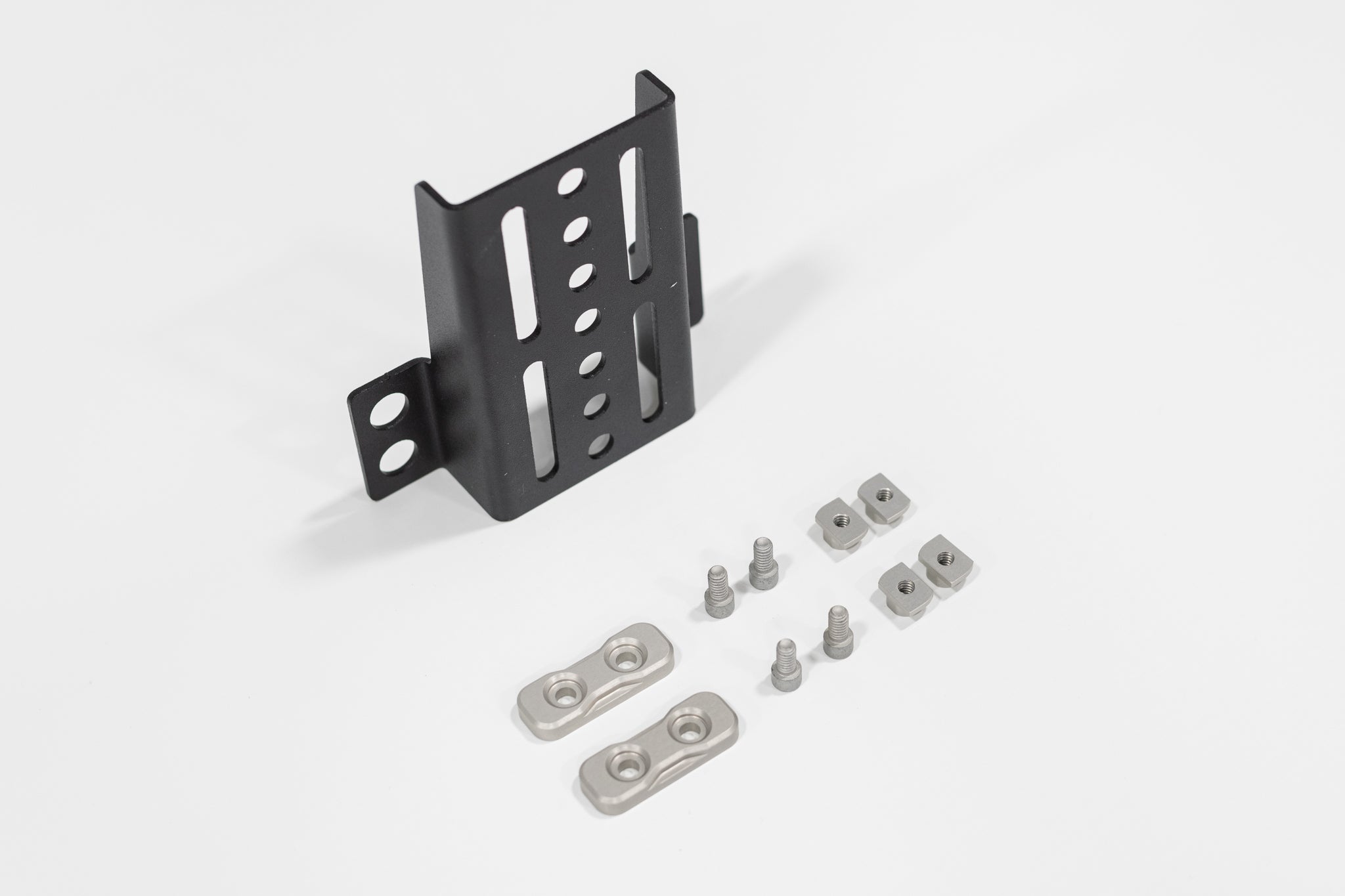 Universal Mounting Bracket – GoFastCampers